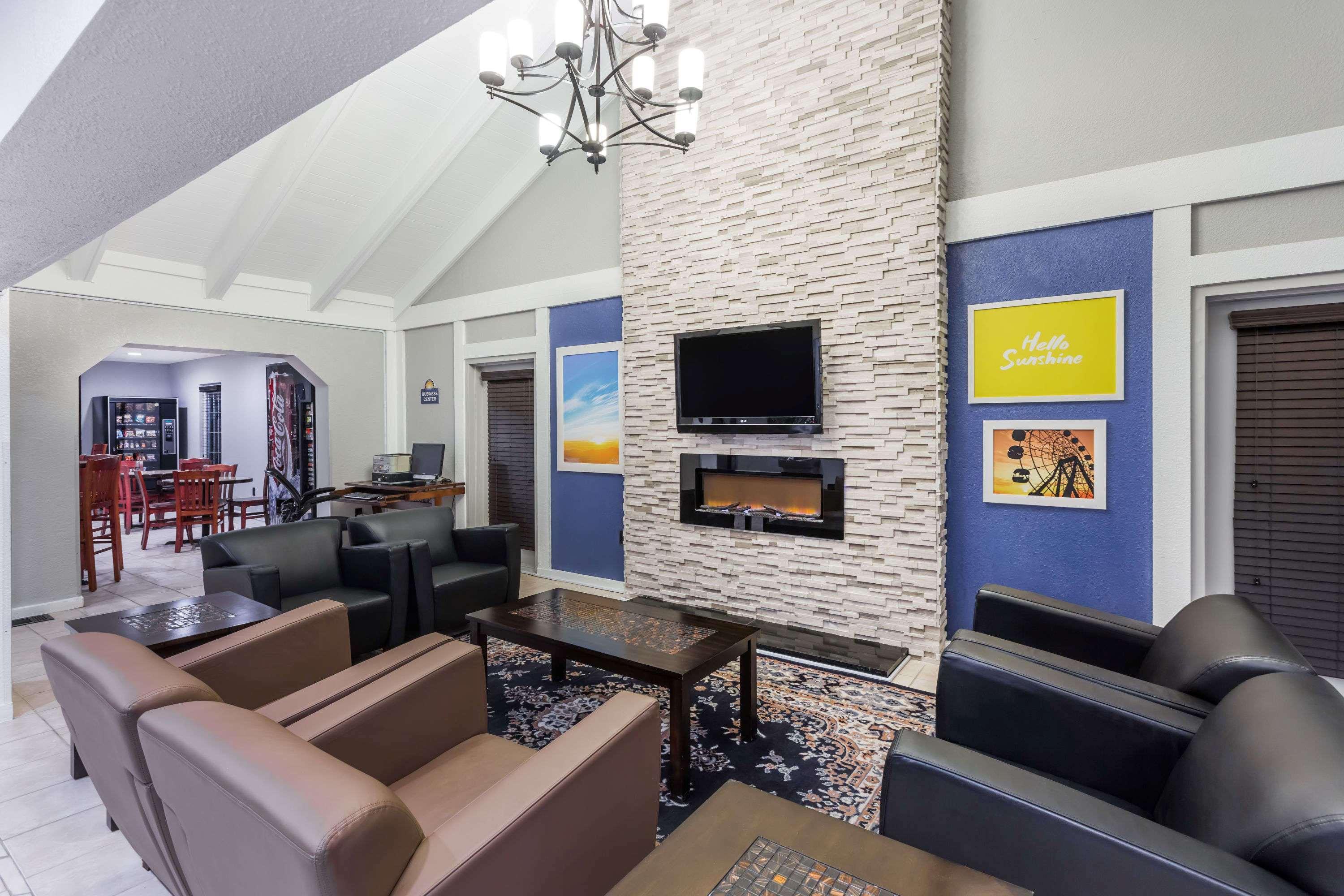 Days Inn By Wyndham College Park Airport Best Road Exterior foto